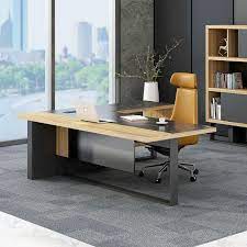 Choosing the Right Office Furniture in UAE: A Comprehensive Guide